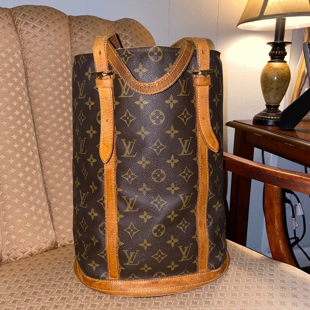 SOLD Louis Vuitton Bucket GM- Monogram